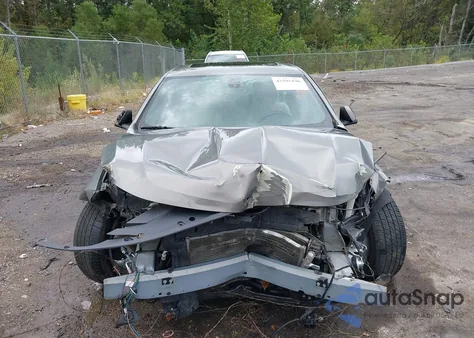 2018 Chevrolet Impala Lt z USA, uszkodzony, nr VIN 2G1105S37J9177573